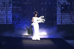 中国武汉婚博会现场婚纱礼服流行时尚发布 中国武汉婚博会现场婚纱礼服流行时尚发布
